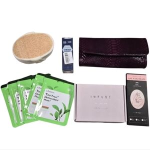 Gift Set – INFUSE Kit – Nail Wraps – Sheet Masks – Loofah – Makeup Bag – New